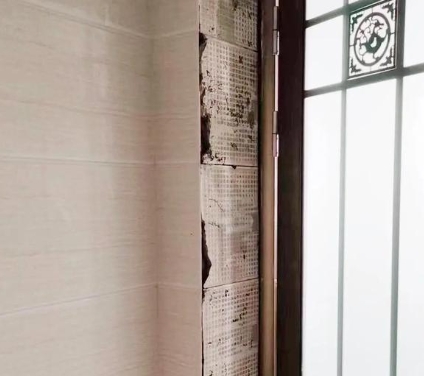 澄迈瓷砖空鼓免砸砖维修公司分享吸水砖泡水时间不够或过长都会对瓷砖铺贴效果产生影响